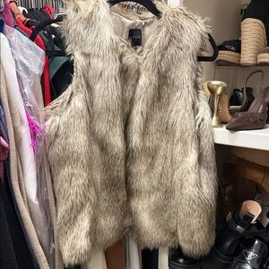 The Limited Faux Fur Vest in Gray